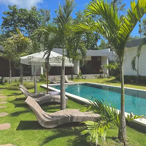Tropical Almond Hotel